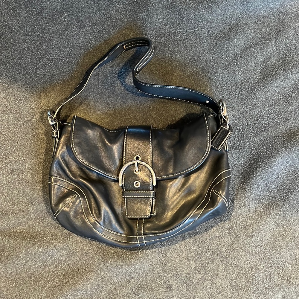 Coach leather shoulder bag